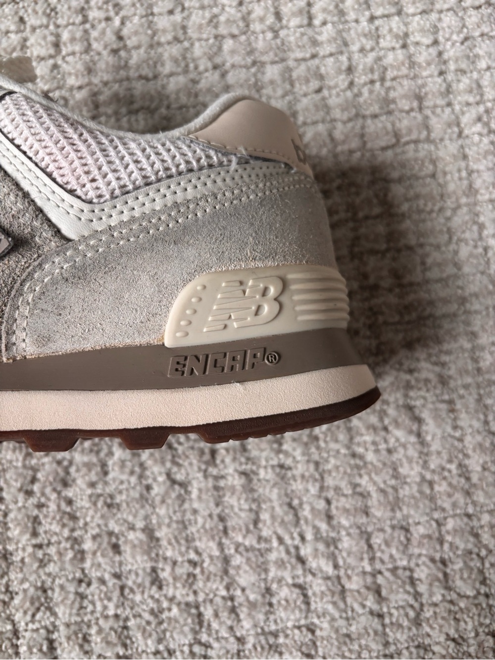 New Balance Women's 574 Trainer in Light Gray and Pearl - Picture 7 of 9